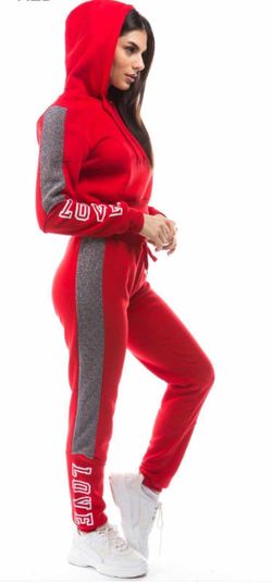 New women’s 2 piece set available in size small and medium