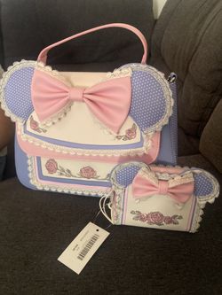 Loungefly Minnie Mouse Purse And Wallet