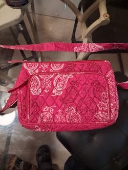 Vera Bradley Quilted Pink Paisley Crossbody Bag Purse
.
