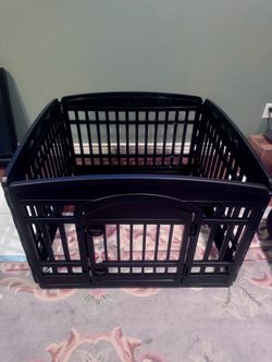 Black Pet Playpen / Exercise Pen