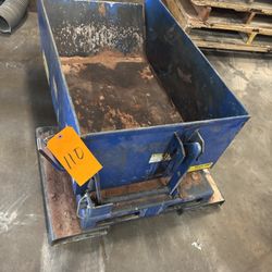 Forklift dump hopper