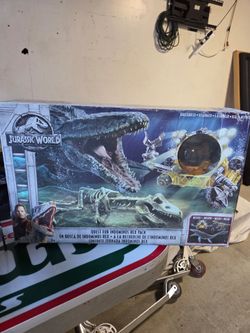 Jurassic Park Toy READ!