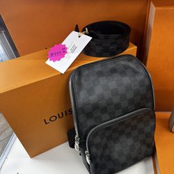 LV Bag And belt bundle for Sale in Tampa, FL - OfferUp