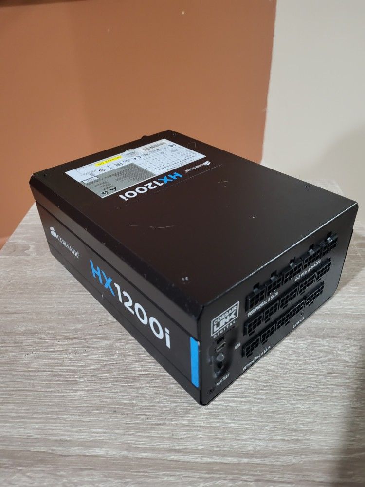 Corsair HXi Series, HX1200i, 1200 Watt, 80+ Platinum Certified, Fully Modular - Digital Power Supply

