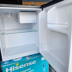 compact refrigerator 