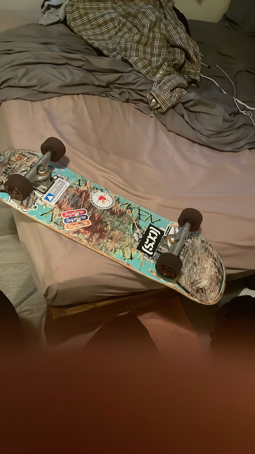skateboard