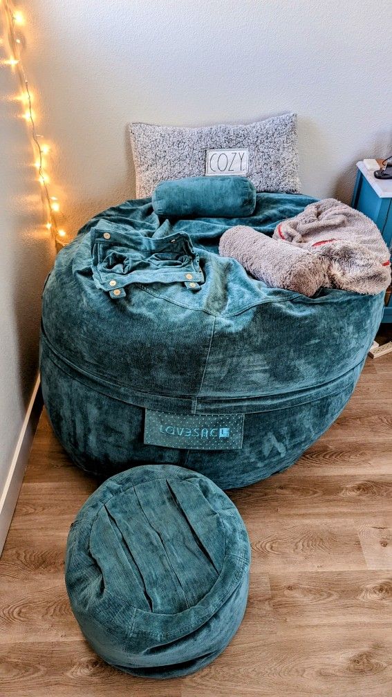 Lovesac Brand Movie Sac. *Gently Used!* for Sale in Las Vegas, NV