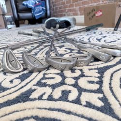 Ping Eye Steel Shaft Irons. 2 - PW. Black Dot