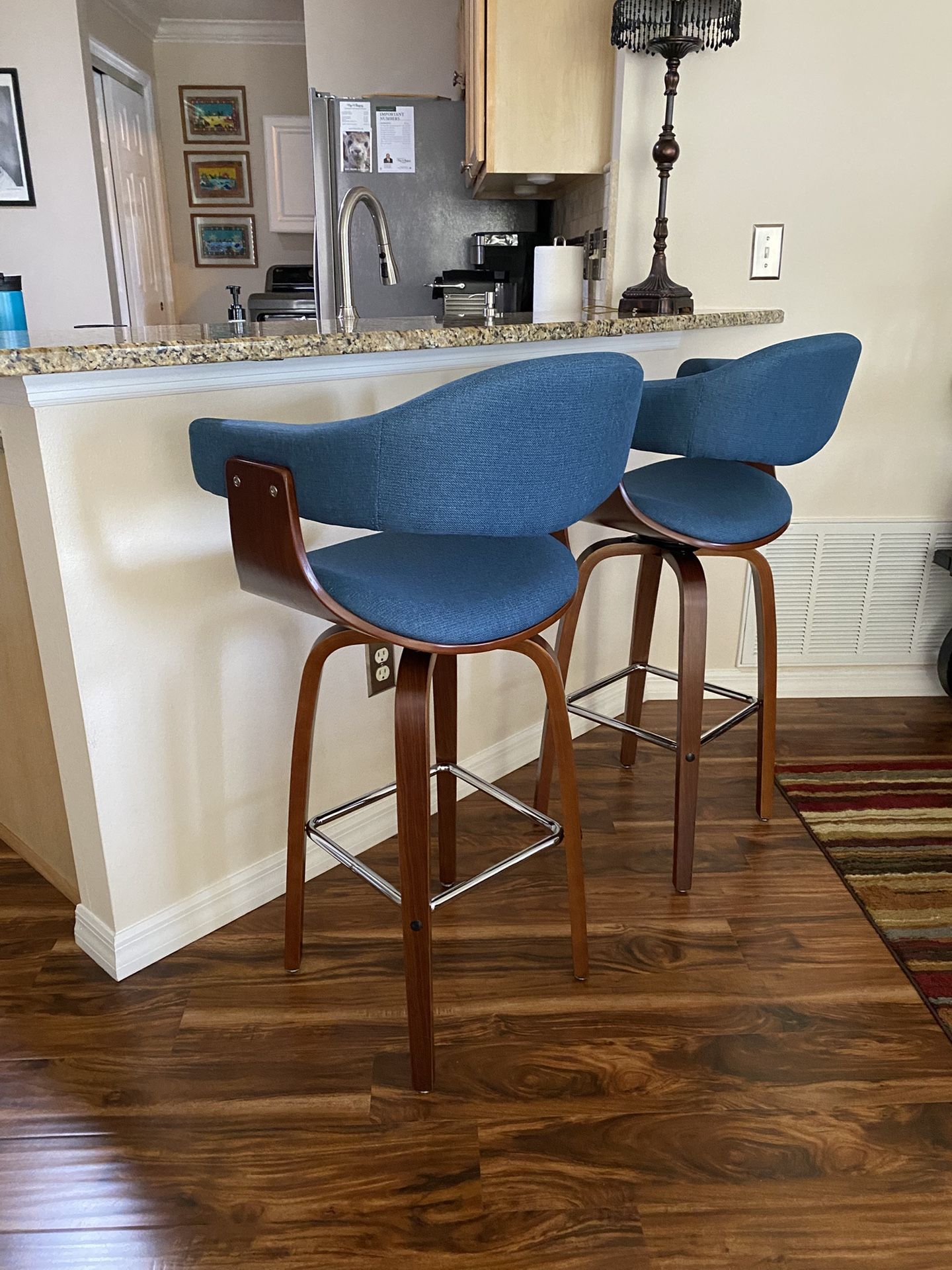 Bar Stools / Chairs