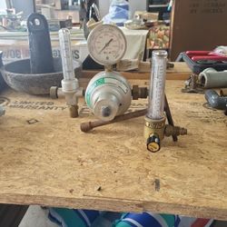 Air Products Regulator & Flow meter & Victor Flow Meter or  BO