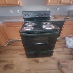 4 set of black Frigidaire appliances 