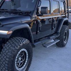 Jeep JLU Wrangler Armor Lite 4-Door Rocksliders w/ Armor lite Extended drop step and Skid Plate