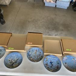 Collectible plates, the set