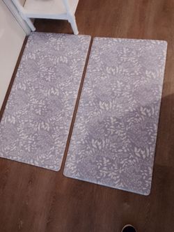 2 cushioned anti fatigue mats
