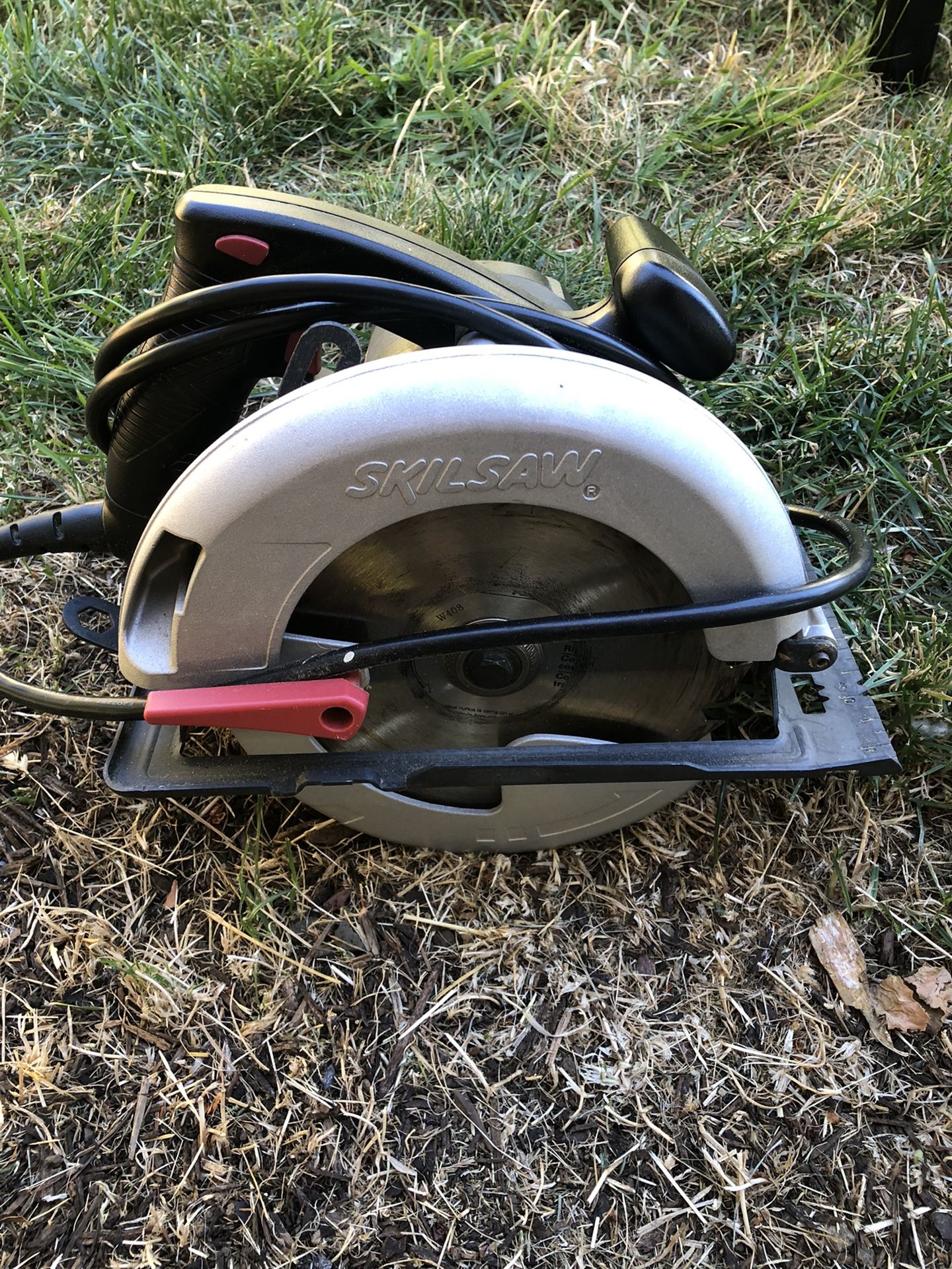 10” Skilsaw W/ Bag $25 OBO