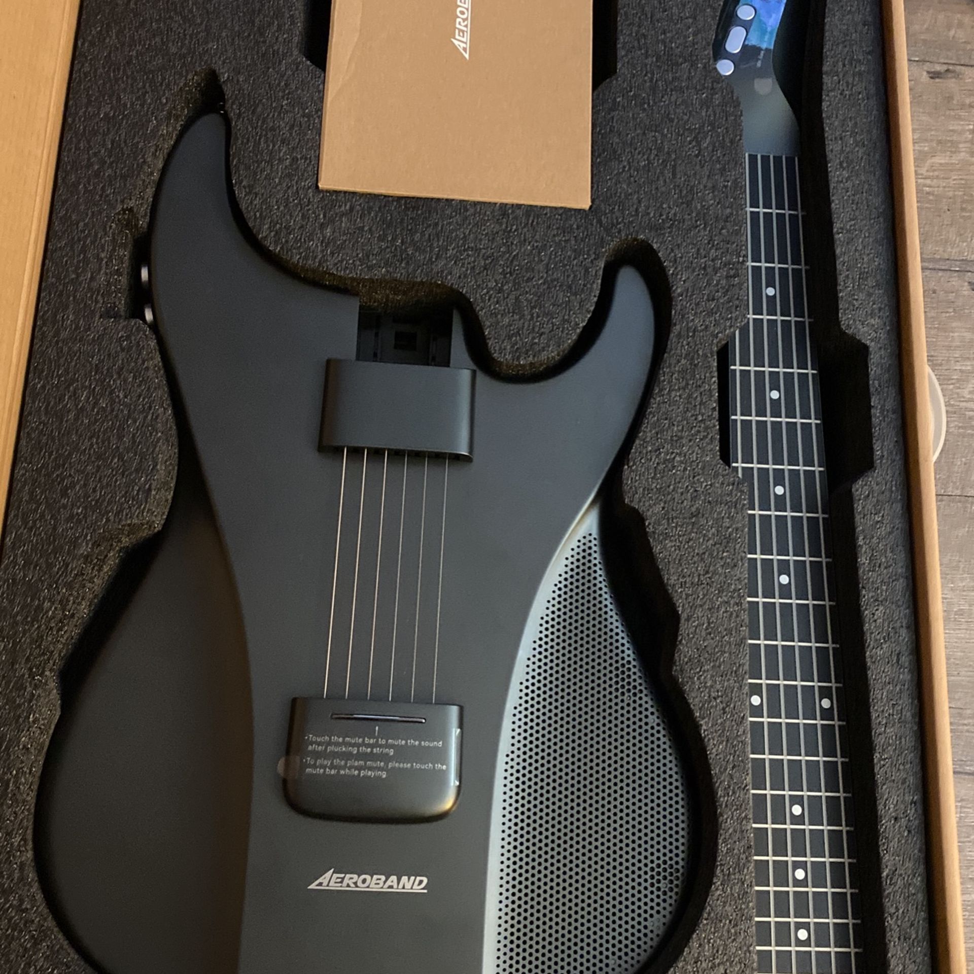 Aeroband Smart Guitar