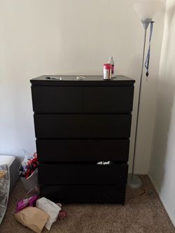 Moving sale