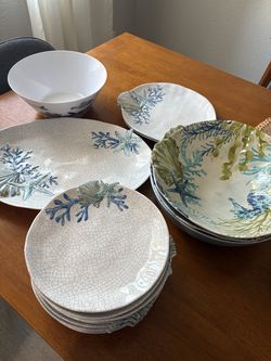 Plastic plates