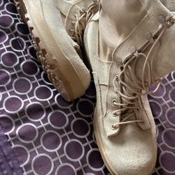 Military Work Boots Size 12  Like New
