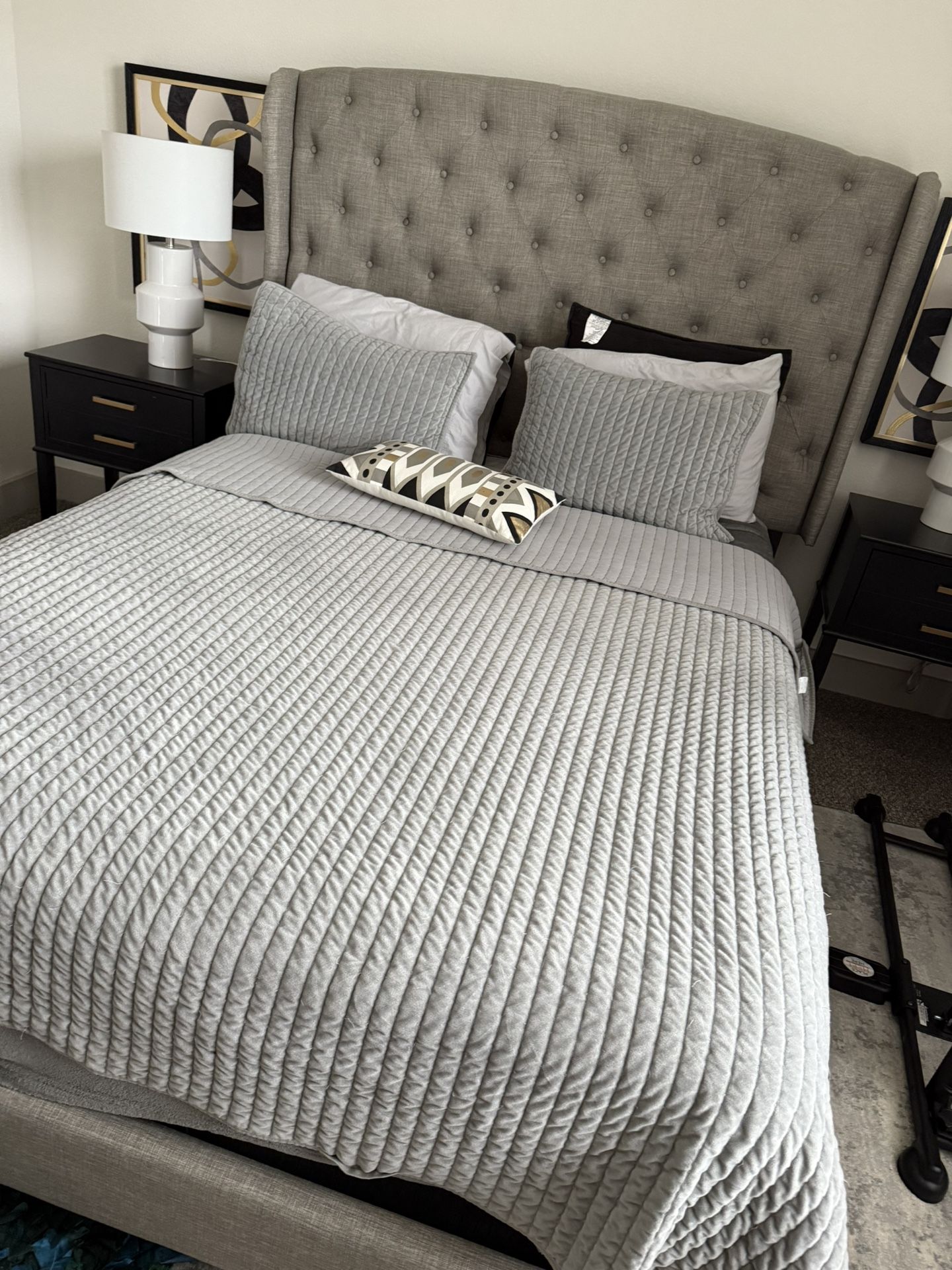 Queen Platform Bed With Mattress