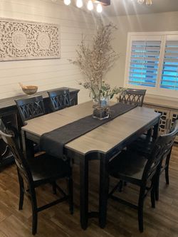 Dinning Table