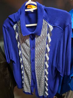 Mens shirt light weight but warm for spring summer and fall.