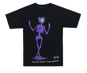 Kaws Tee XL 