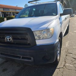 Toyota Tundra 2013 4x4 8 Ft Bed