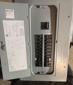 GE PowerMark Gold 100 Amp Load Center With Full Bank of Breakers