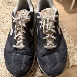 Nike Black White Sneakers Size 11.5