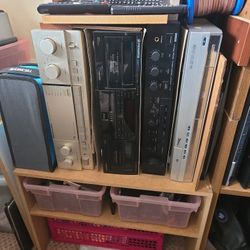 Vintage Stereo Equipment 