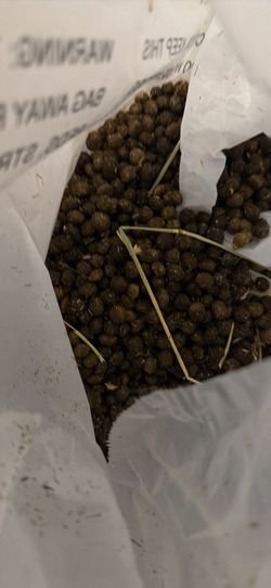 Rabbit Manure/Fertilizer