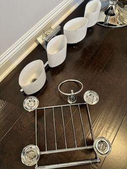Bathroom hardware And Light 