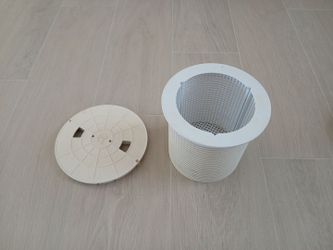 Pool Skimmer Basket & Lid