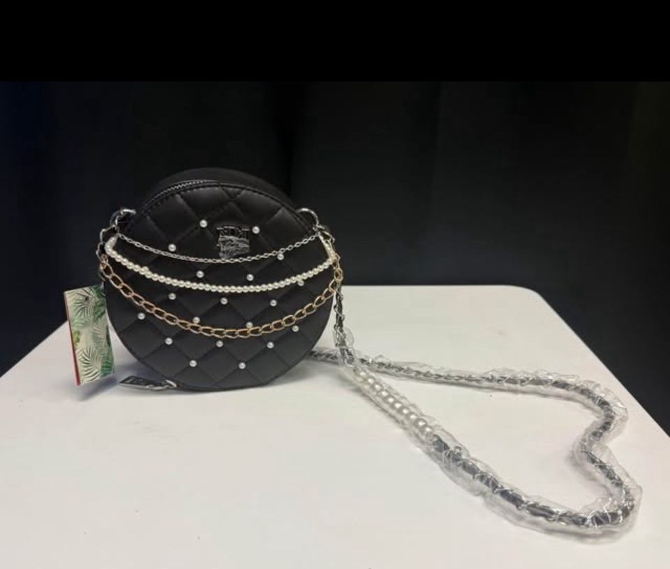 Badgley Mischka Crossbody NWT $98 Retail