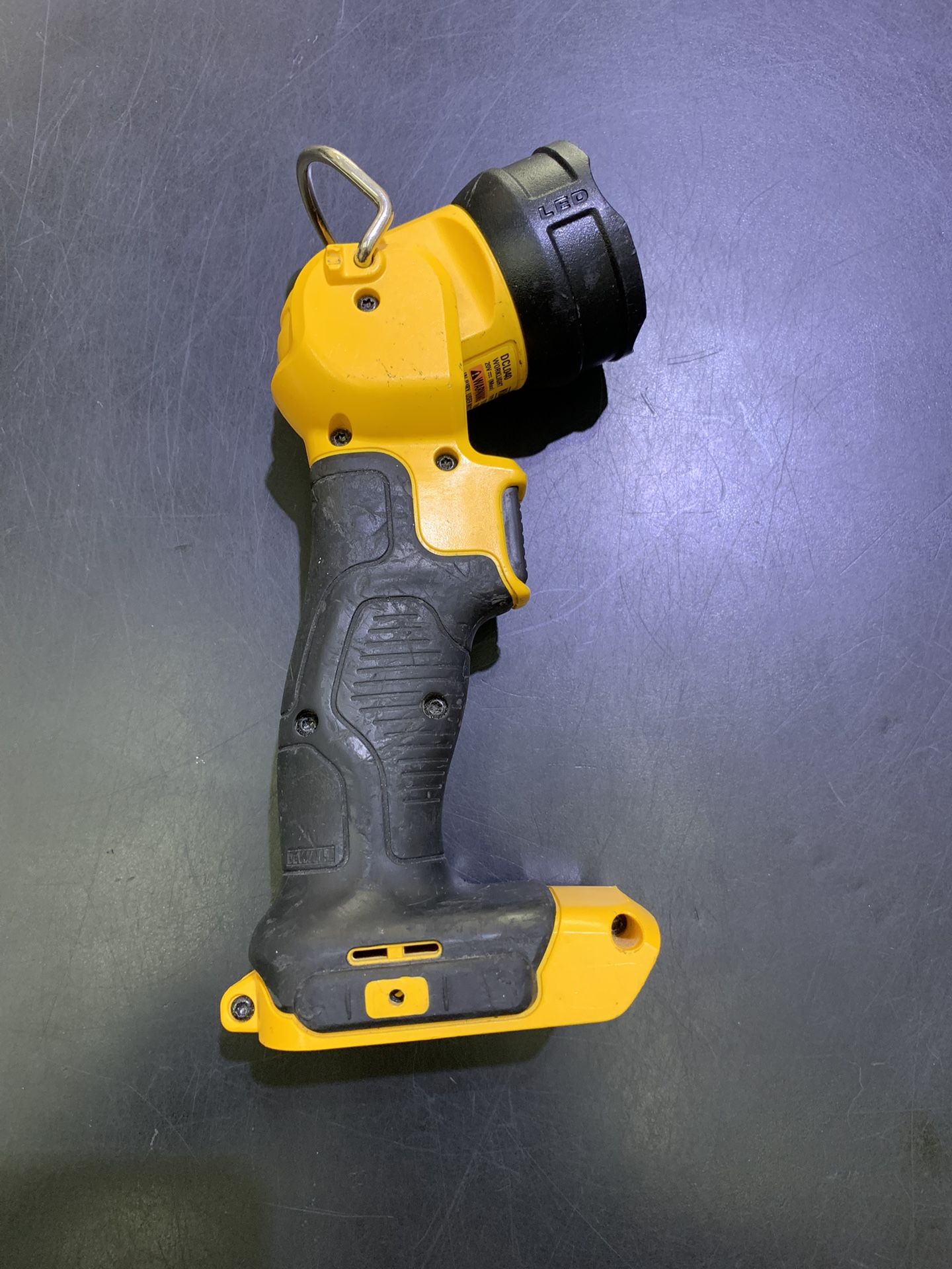 DeWalt DCL040  20v  Worklight- Tool Only- No Batt