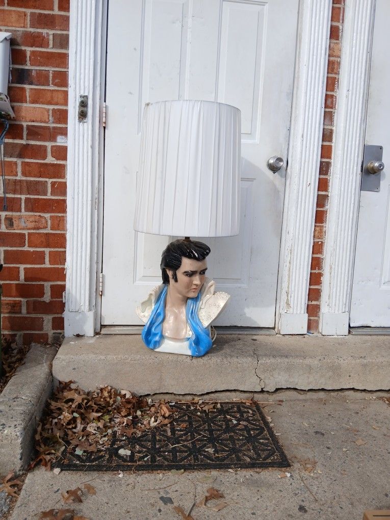 Original Elvis Lamp & Shade