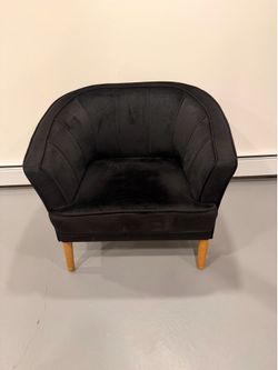 Black velvet accent chair