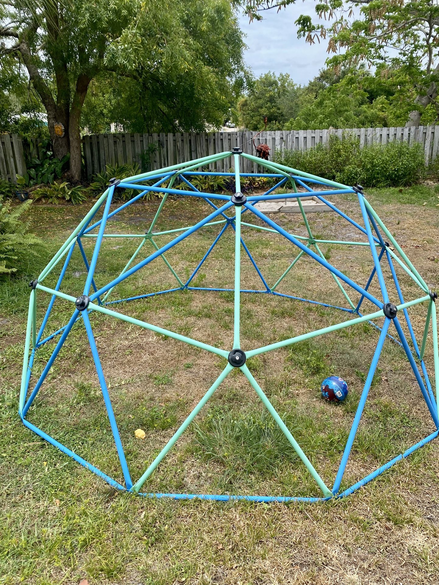 Climbing dome