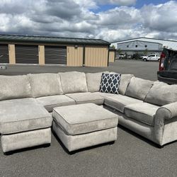 Sectional Couch 