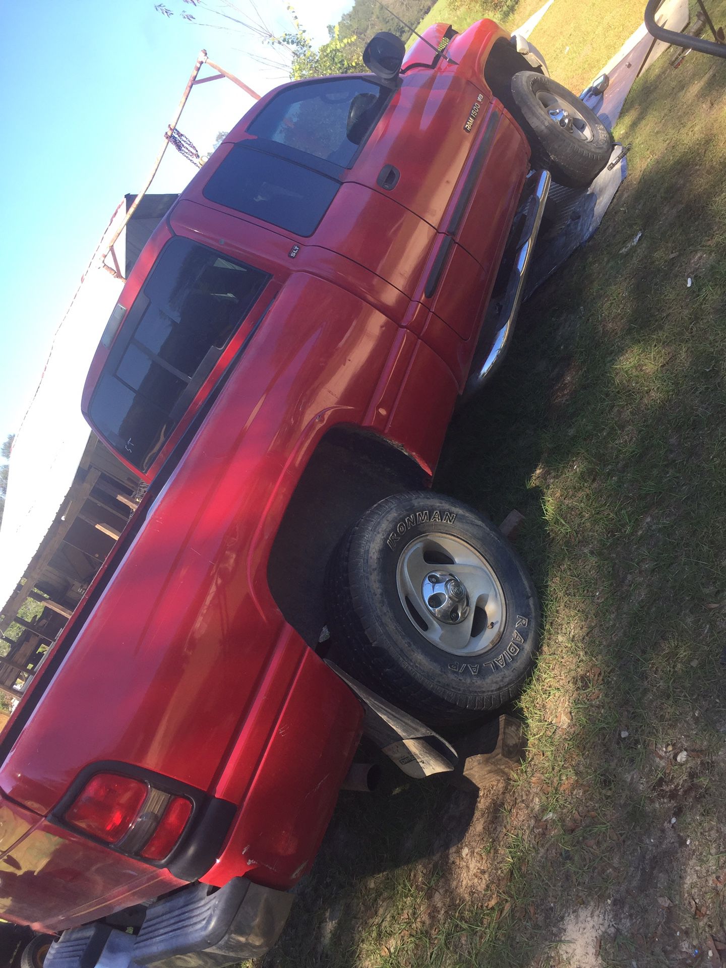 Photo Dodge Ram 2001 1500 great shape only thing wrong is the sensor but Im going to fix it selling for $5000 lowest I can go
