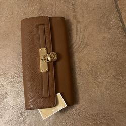 Michael Kors Leather wallet