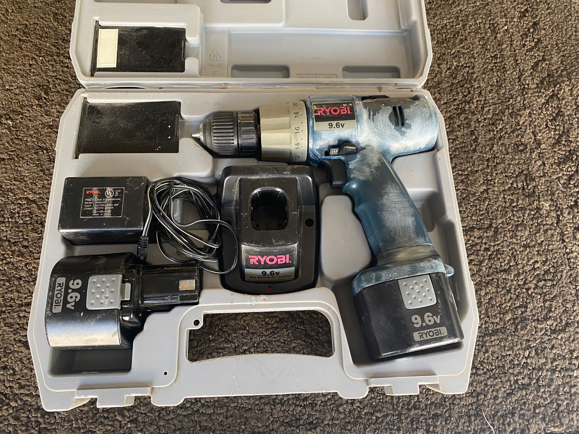 RYOBI 9.6v Cordless Drill With Two Batteries And Charger. for