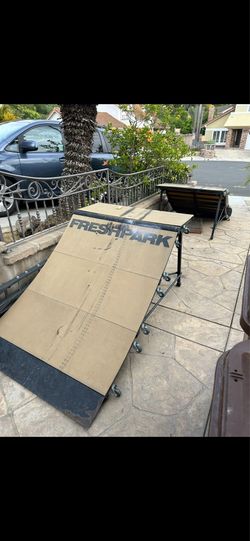 Skate board ramps