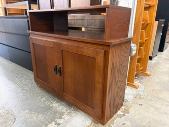 Cherry Finish Corner TV Stand w/ Removeable Top