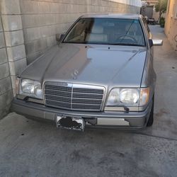1995 Mercedes-Benz E-Class