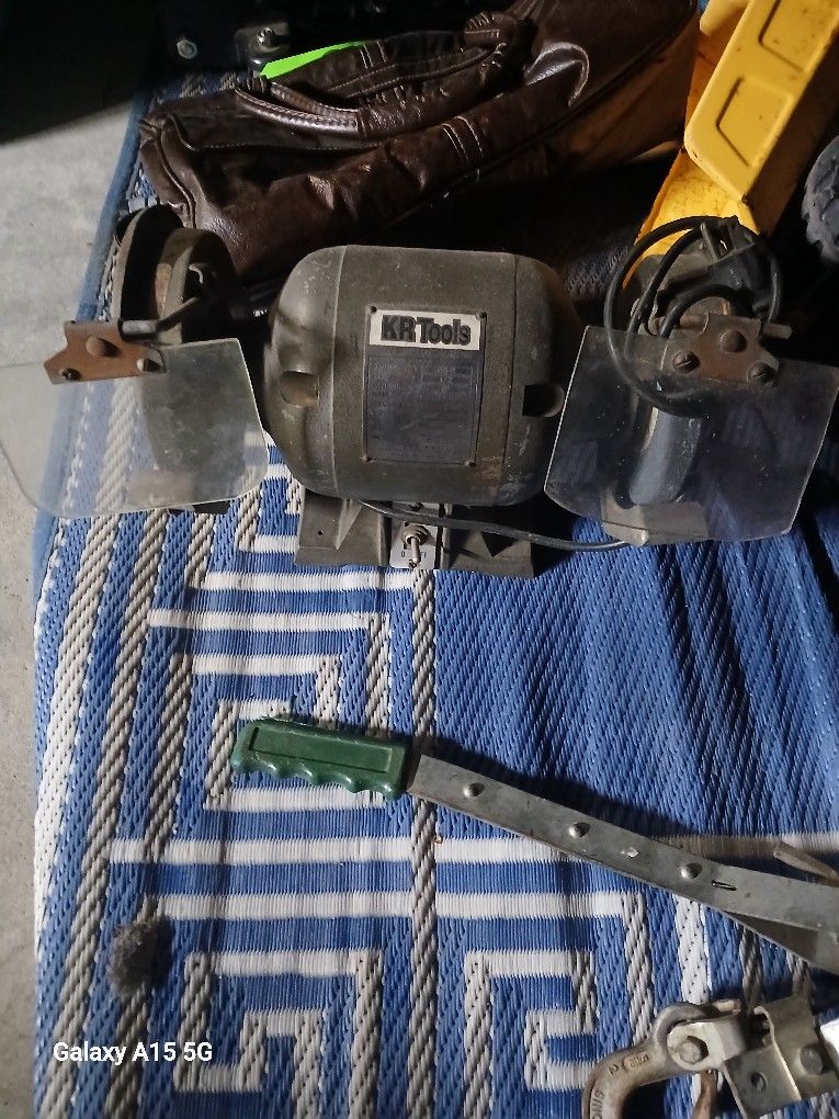 Craftsman 6inch Bench Grinder