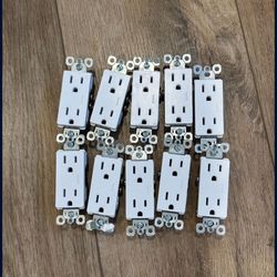 Electric Duplex Outlet Tamper Resistant 