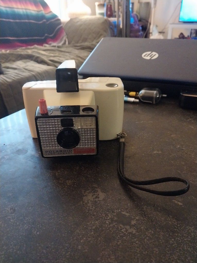 Kodak Polaroid Land Camera Swinger Model 20