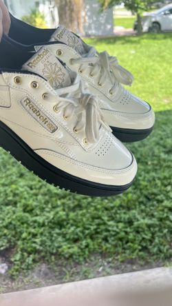 Reebok x Cardi Size 8.5